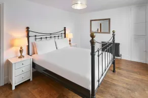 Host & Stay - Bedford Street - Image 3