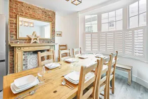 Host & Stay - Bedford Street - Image 5