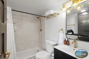 The Eastpoint Suite 2| Walk to the Lake & Town - Image 5