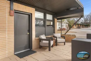 The Eastpoint Suites 4, 5 & 6-Walk to lake or town - Image 4