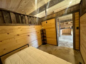 Lakeside Cabin 5 - Image 5