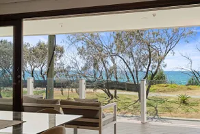 Absolute Beachfront Paradise in Buddina - Image 2