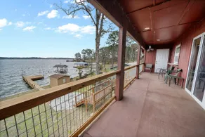 Little Red Lakehouse - Image 3