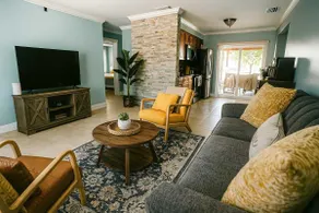 Private House 3BR/2B / Near Beach | Large Yard - Image 2