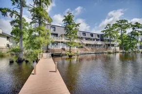 Boat & Fish: Waterfront Gem on Pasquotank River! - Image 2