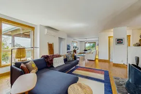 Family-friendly home with ocean views, with ping p - Image 2