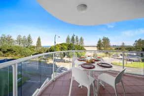 Caprina at Happy Valley - Beachfront Escape - Image 4