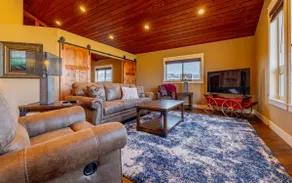 Elk Meadow Retreat- Fireplace, Sleeps 4 guests - Image 5