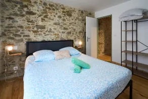 Unique charm · Air conditioning · 6 people in the heart of Carcassonne - Image 5