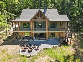 Emerald Lodge | Large Mtn Cabin | Hot Tub + Views - Image 3