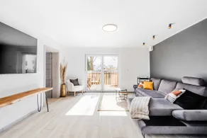 Apartment Sea with Terrace - Image 2
