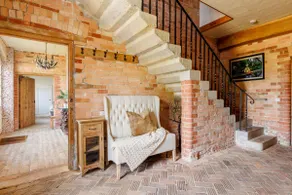 The Stable House - Image 2