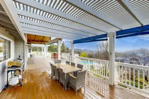 'whispering Oaks Estate' w/ Pool & View in Murphys - Image 2