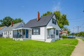 13 Mi to Downtown Baltimore: Quiet Home w Porch - Image 3