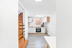 3 Bedrooms | Single Beds | Parking | Kitchen - Image 3