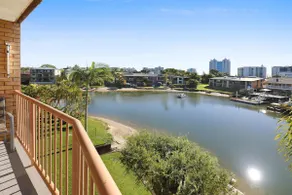 Canal 7 - On The Mooloolaba Canal - Image 2