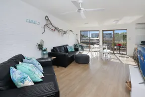 Canal 7 - On The Mooloolaba Canal - Image 4