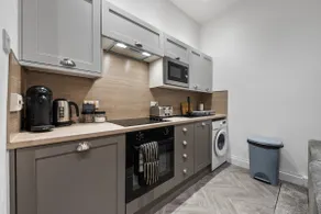 Gorgeous and cosy 1 bed apartment - Image 5