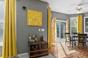 The Yellow House- Hot Tub, Pool Table, Fire Pit,6B - Image 4