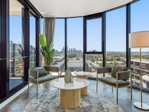 Jaw-dropping 4BD Penthouse in Beachside Resort - Image 2