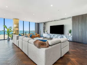 Jaw-dropping 4BD Penthouse in Beachside Resort - Image 4