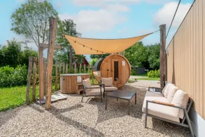 Water Lodge with hot tub & sauna | 6 pers. - Image 2