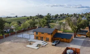 Cedar House - Pickleball, Saltwater Pool, Sauna - Image 2