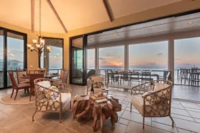 Gulf-Front w/ Heated Pool, Hot Tub & Golf Carts - Image 3