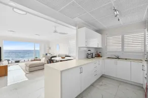 Lume on the Shore - A Stylish Oceanfront Getaway - Image 3