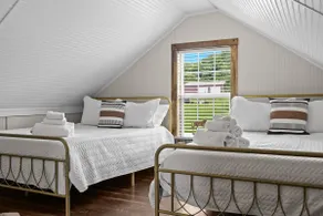 Cozy Bourbon Trail Stay | Jacuzzi Tub & Best Views - Image 3