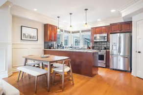 3BR 2BA Tudor Townhouse on Queen Anne Seattle View - Image 5