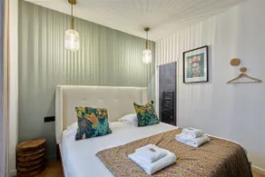 Charming new Flat in the Centre of Paris - Image 3