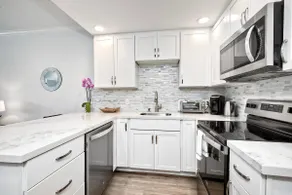 La Costa Luxury Condo - Fully Remodeled - Image 3