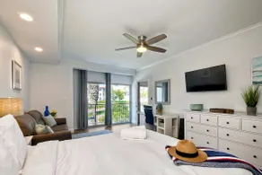 La Costa Luxury Condo - Fully Remodeled - Image 2