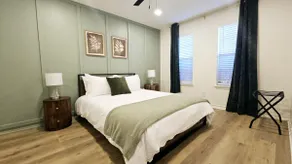 Azul @ Hollytree Tyler! King Bed - Image 4