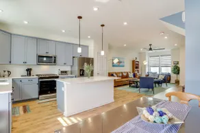 Walk to Dtwn: Waterfront Eastern Shore Townhome! - Image 2