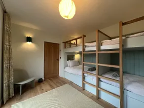 Quad Corner, 2 Bed Reverse Level Barn Conversion - Image 5