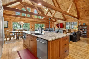 Blue Heron Lodge- Lakefront luxury with boat dock - Image 2