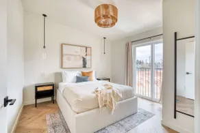 NE 26th 5018 Upstairs | 3 Bedrooms • 3 Queens • 1 - Image 4