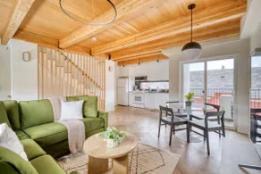 NE 26th 5018 Upstairs | 3 Bedrooms • 3 Queens • 1 - Image 3