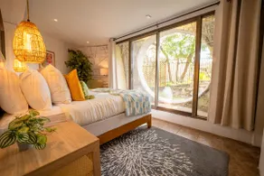 The DOME House ~An Iconic Stay on Lake Austin~ - Image 3