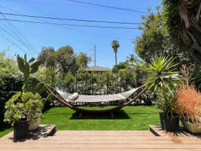 Sunny 1BR with Spacious Outdoor Lounge - SH4 - LAD - Image 4