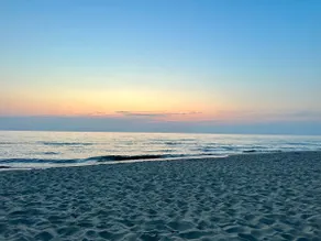 Walk to Beach, Coffee Shops! Hot tub & Game Room! - Image 4