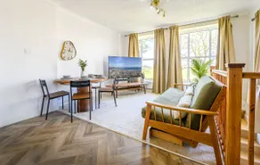 Oxendon Oasis- Luxury Hot Tub Retreat - Image 2