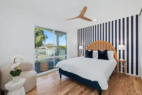 Stylish Retreat, Walk to Beach | Pat’s Place - Image 3