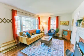 Yesterday in the Quay Walk Downtown 1950s 3BR/BA - Image 5