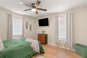 Le Petit Refuge - Fenced Yard - Image 3