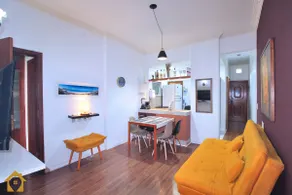 Charming 1 Bedroom: 300m from Copacabana Beach - Image 3