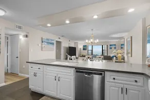 Seabatical-Oceanfront -Pools ,Hot Tub, Sauna #203 - Image 5