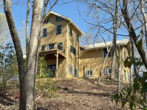 Cove Creek Preserve Hilltop Home - Image 2
